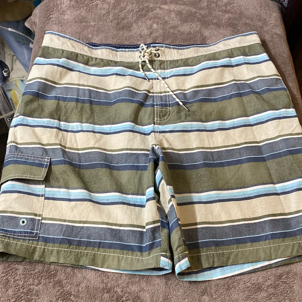 Tommy Bahama size XXL men’s swimsuit
